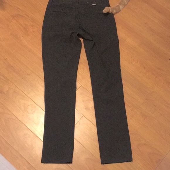 Patagonia Quandary pants 4 GUC - Picture 5 of 5